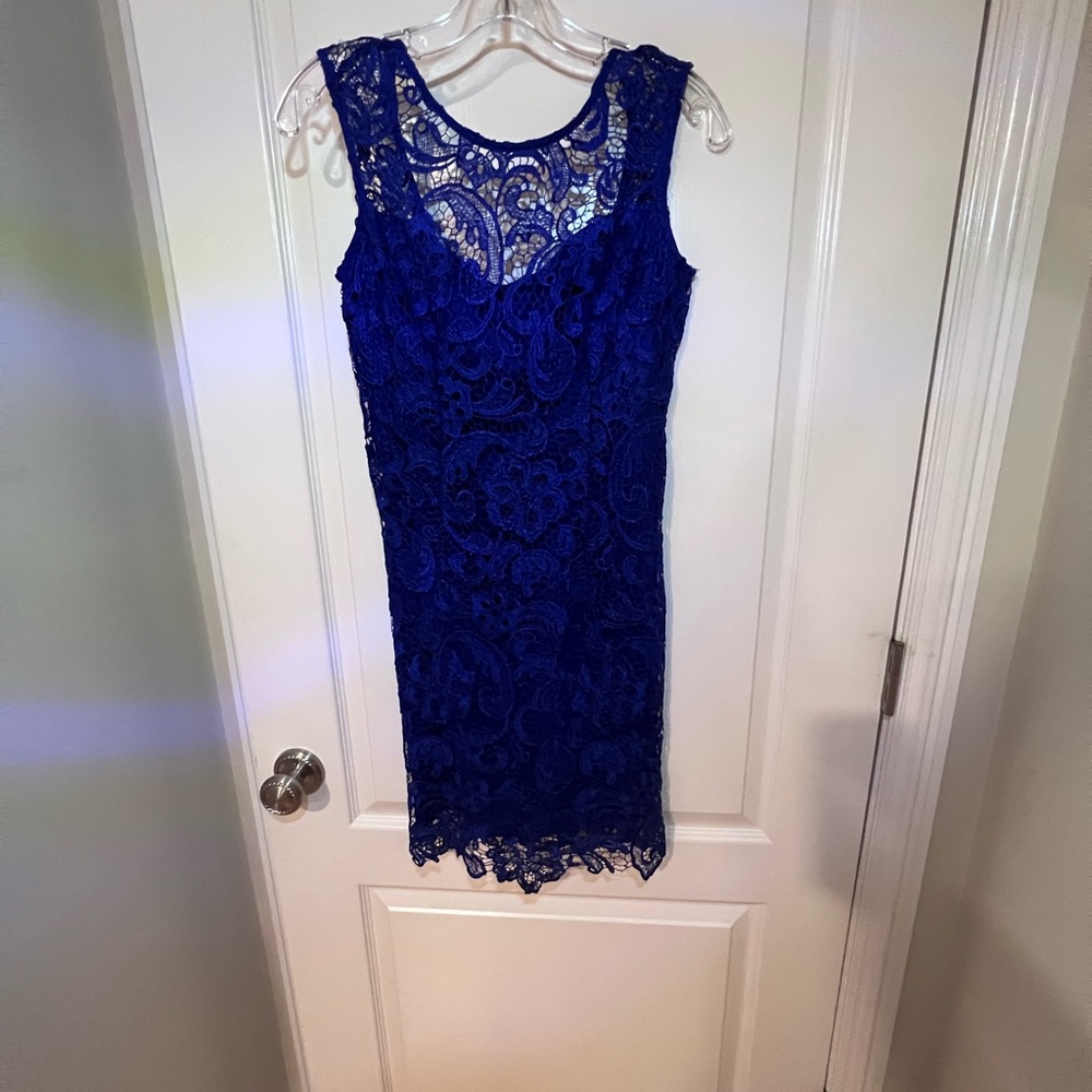 Lace Dress - Size M